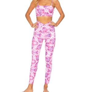 NWOT Beach Riot Cara legging